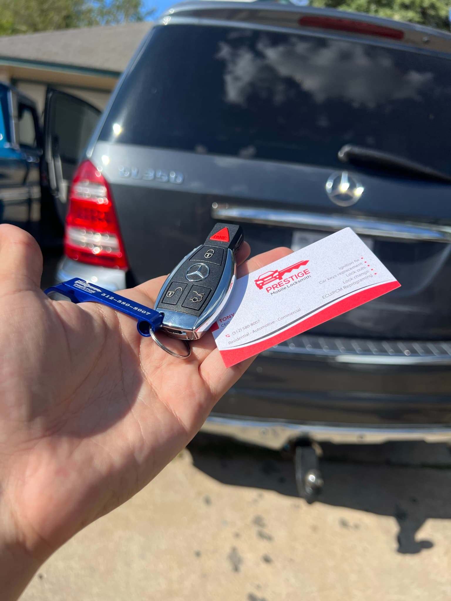 Mercedes-Benz key replacement service 2