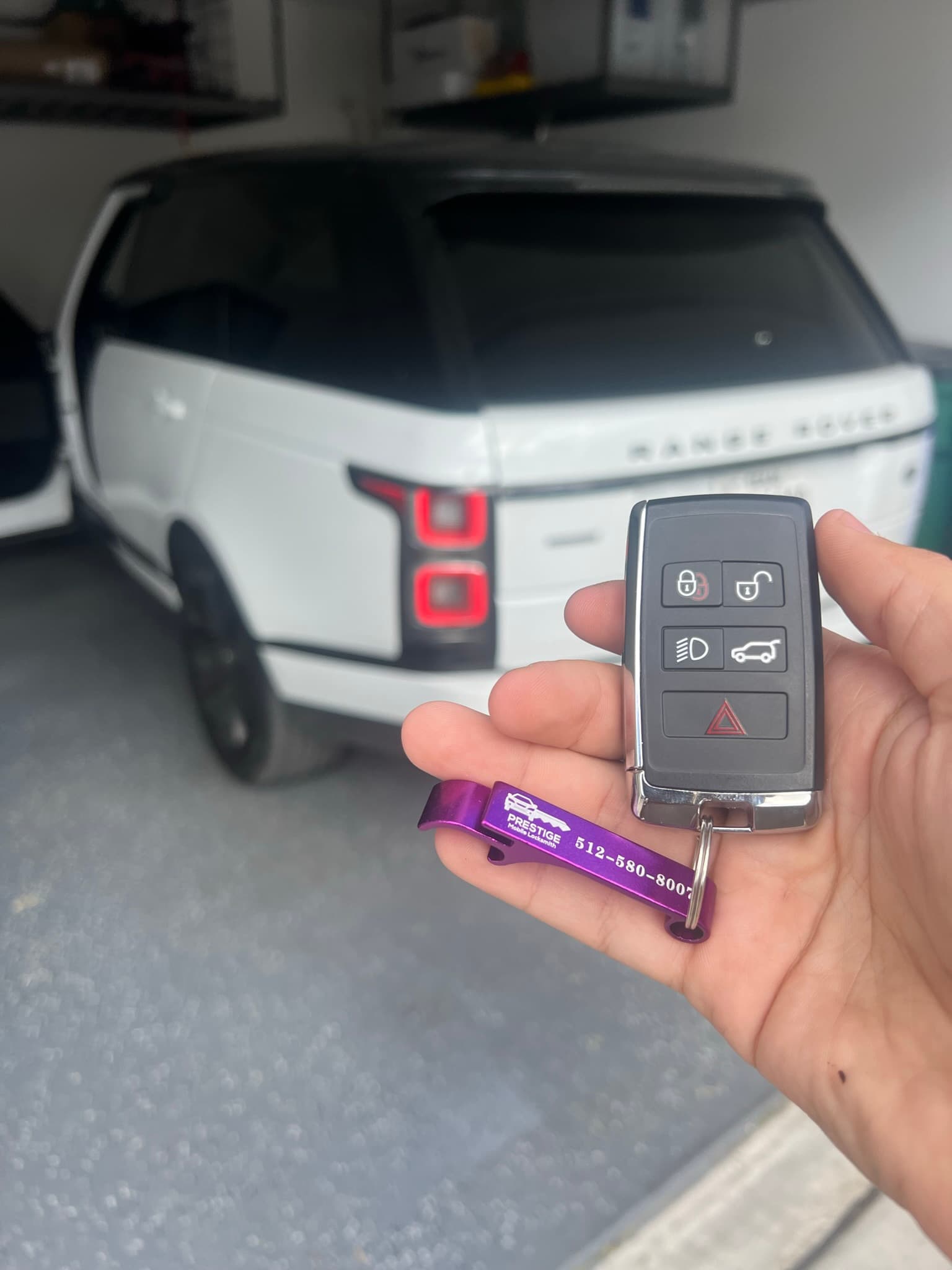 Land Rover key replacement service 2