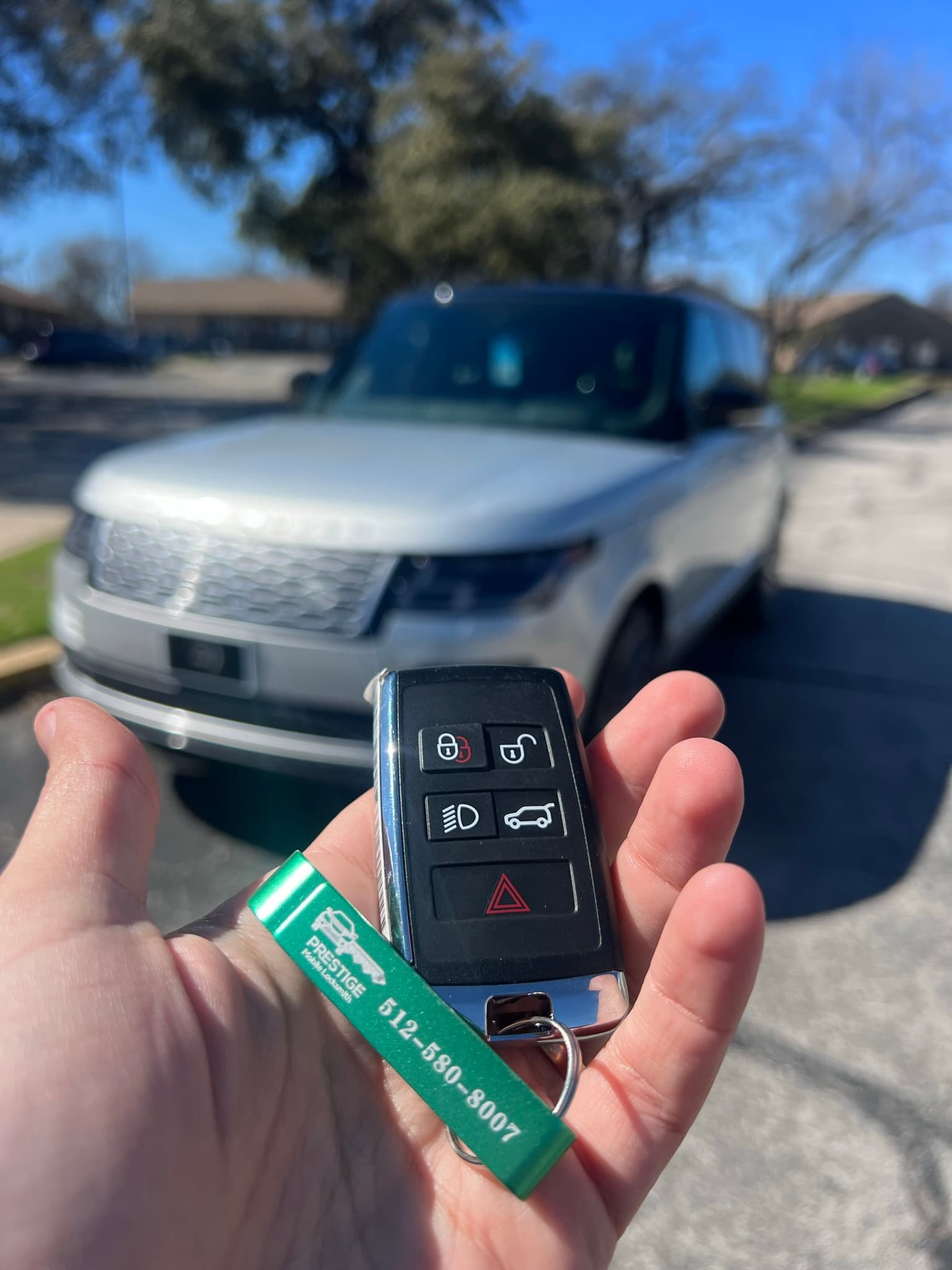 Land Rover key replacement service 1